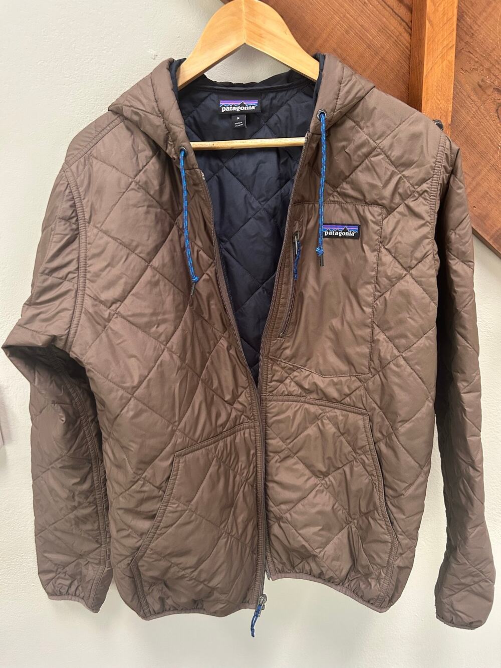 Patagonia Diamond Quilted Bomber Hoody Jacket Brown outdoorsy Gorpcore everyday